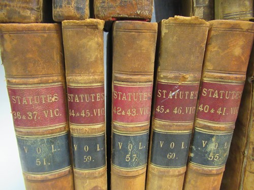 Lot 172 - Various leather books - many statutes - as...