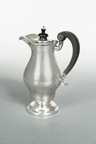 Lot 600 - Dublin - A George V silver lidded jug