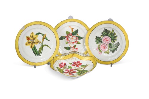 Lot 68 - An English porcelain part dessert service, circa 1800