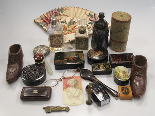 Lot 69 - Collectors items including unused 'Phul Nana'...