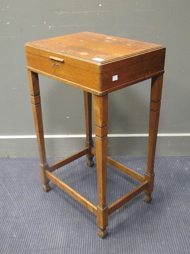 Lot 223 - An oak cased EPNS canteen of cutlery