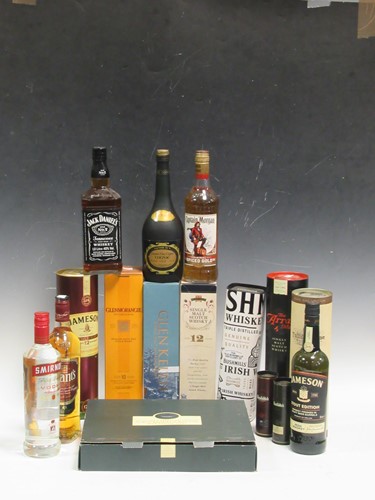 Lot 135 - A colection of mixed alcohol to include...