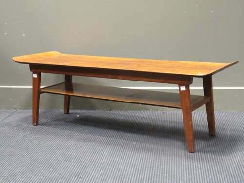 Lot 526 - A Myers walnut coffee table, 37 x 112 x 38 cm