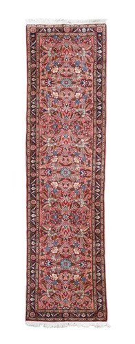 Lot 407 - A Sarouk runner