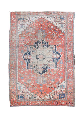 Lot 466 - A large heriz carpet, circa 1900