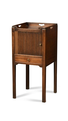 Lot 342 - A small George III mahogany night cupboard