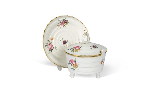 Lot 426 - A Chelsea-Derby two-handled butter tub, cover and stand, circa 1770