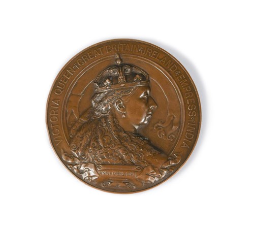Lot 177 - Sir Alfred Gilbert (1854-1934) for the Art Union of London, Queen Victoria Golden Jubilee bronze medal