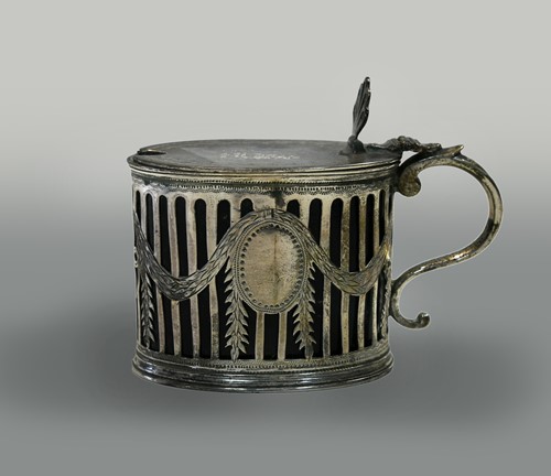 Lot 500 - A Victorian silver pierced mustard