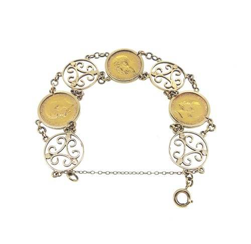 Lot 193 - A late 20th century half sovereign bracelet