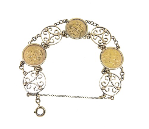 Lot 193 - A late 20th century half sovereign bracelet