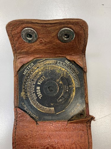 Lot 154 - Leica I camera circa 1937, no. 256477, with...