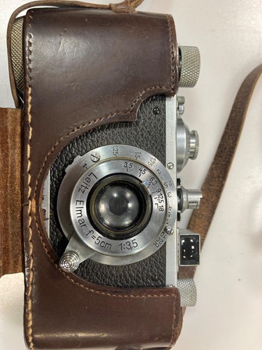 Lot 154 - Leica I camera circa 1937, no. 256477, with...