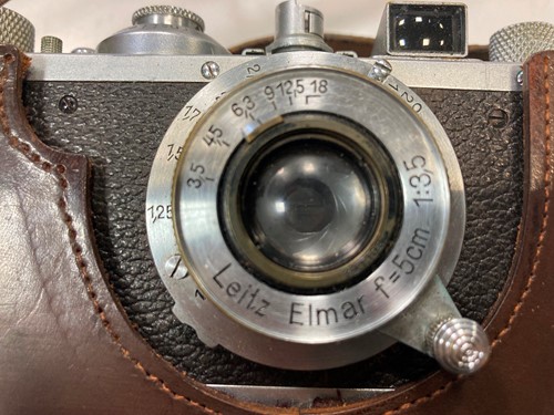 Lot 154 - Leica I camera circa 1937, no. 256477, with...