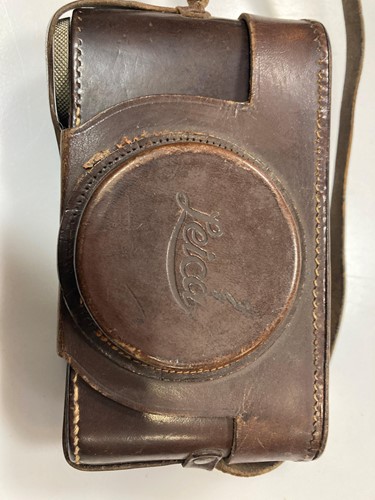 Lot 154 - Leica I camera circa 1937, no. 256477, with...