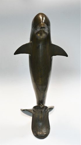 Lot 95 - A contemporary bronze model of a dolphin