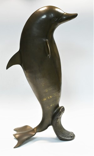 Lot 95 - A contemporary bronze model of a dolphin