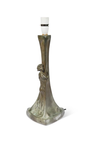 Lot 108 - An Art Nouveau bronzed table lamp