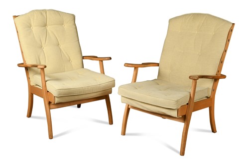 Lot 151 - A pair of Parker Knoll model 725 armchairs