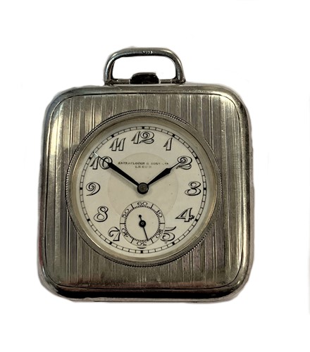 Lot 336 - Barraclough & Sons, Leeds - A silver travelling timepiece / pendant watch