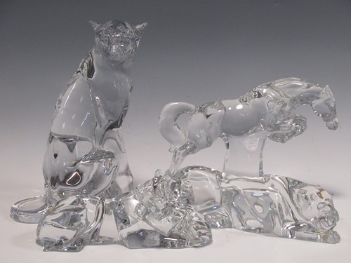 Lot 44 - A collection of Baccarat glass animals to...