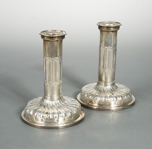 Lot 511 - A pair of Victorian silver dwarf candlesticks