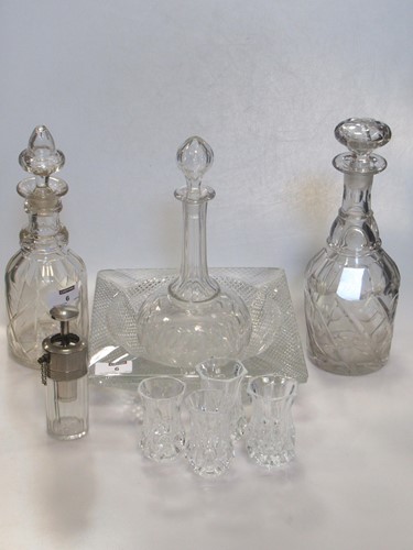 Lot 6 - A colleciton of glasswear to include decanters...