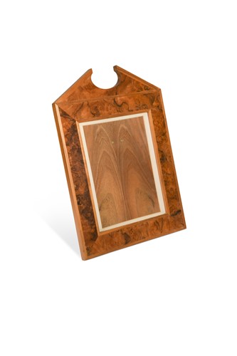 Lot 116 - David Linley, a burr walnut photograph frame