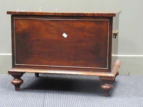 Lot 562 - A 19th century mahogany lidded box with side...