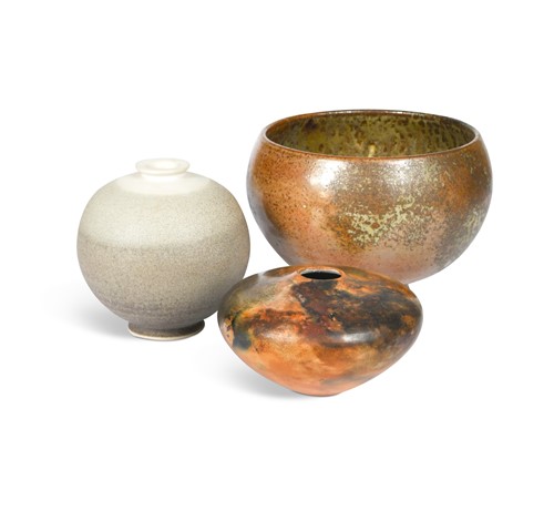 Lot 52 - Peter Cosentino (British, 20th century), an earthenware vase