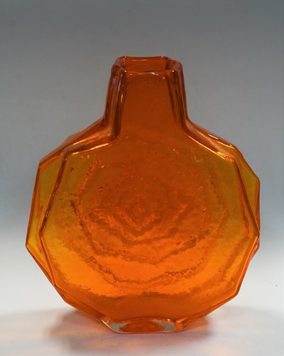 Lot 9 - Geoffrey Baxter for Whitefriars, a large tangerine glass ‘Banjo’ vase
