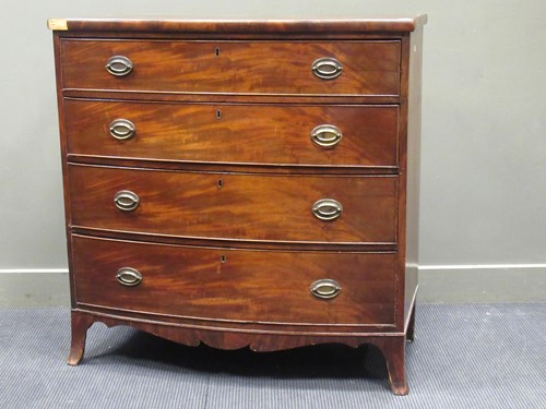 Lot 650 - An early 19th century figured mahogany...