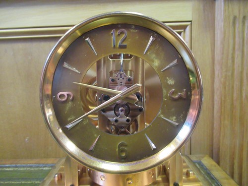Lot 476 - A Jaeger-LeCoultre Atmos clock, no. 68631, circa 1950s