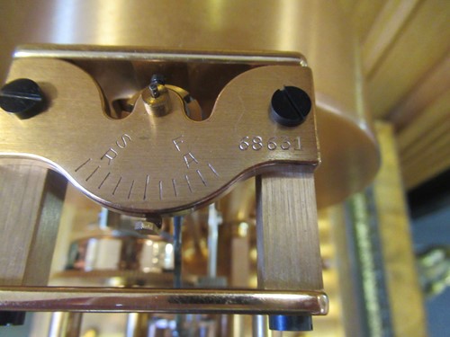 Lot 476 - A Jaeger-LeCoultre Atmos clock, no. 68631, circa 1950s