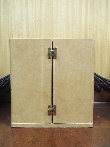 Lot 476 - A Jaeger-LeCoultre Atmos clock, no. 68631, circa 1950s