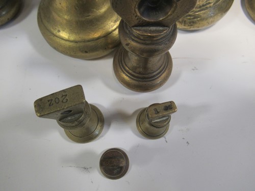Lot 118 - A set of cast iron kitchen scales with a...