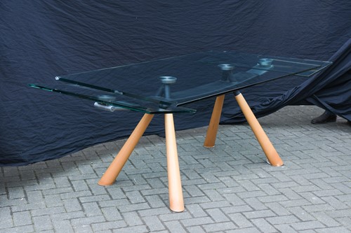 Lot 185 - Reflex, a modern 'Samurai' draw-leaf dining table