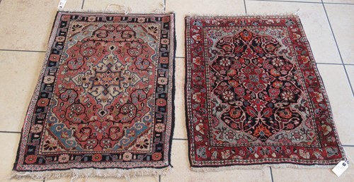 Lot 713 - A Persian mat, 90 x 64 cm and another, 86 x...