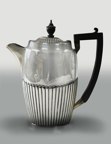 Lot 591 - Chester - An Edward VII silver hot water jug