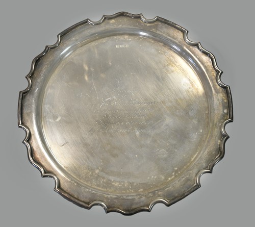 Lot 536 - An Edward VII silver salver