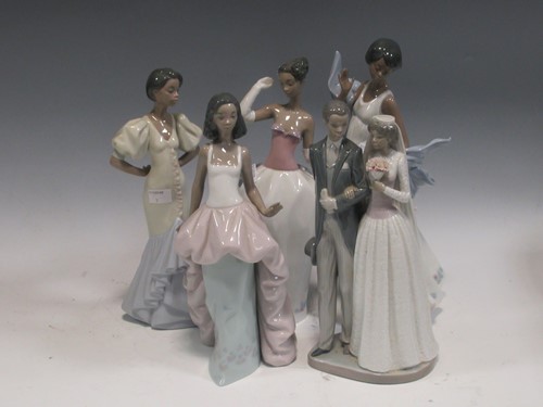 Lot 25 - Lladro wedding figurines, all from the Black...
