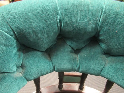 Lot 501 - A Victorian mahogany spindle back chair