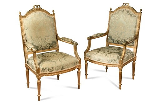 Lot 288 - A pair of French carved giltwood fauteuils, circa 1900