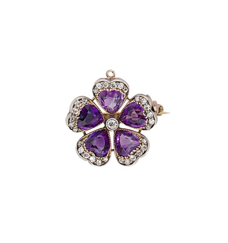 Lot 68 - A Victorian amethyst and diamond pendant/brooch