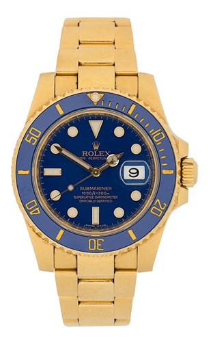 Lot 322 - Rolex - An 18ct gold 'Oyster Perpetual Date Submariner' wristwatch