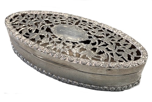 Lot 359 - An early 20th century silver dressing table box