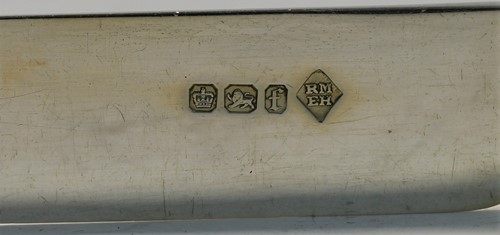 Lot 506 - A cased set of six pairs of Victorian silver fruit eaters