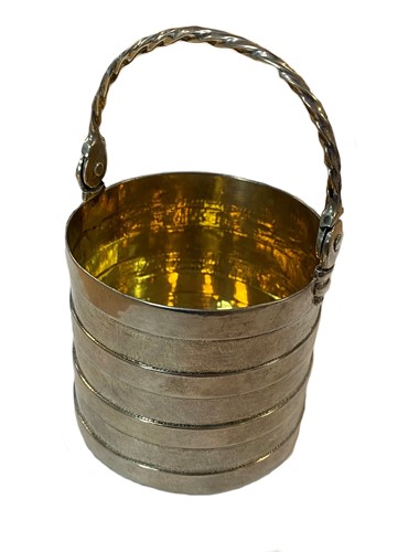 Lot 345 - A George II silver novelty cream pail