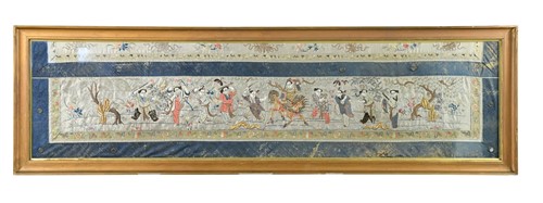 Lot 174 - A Chinese silk embroidered large panel, Qing Dynasty, 19th century