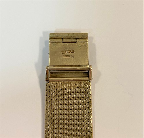 Lot 327 - Vacheron et Constantin - An 18ct gold wristwatch on a later 9ct gold bracelet